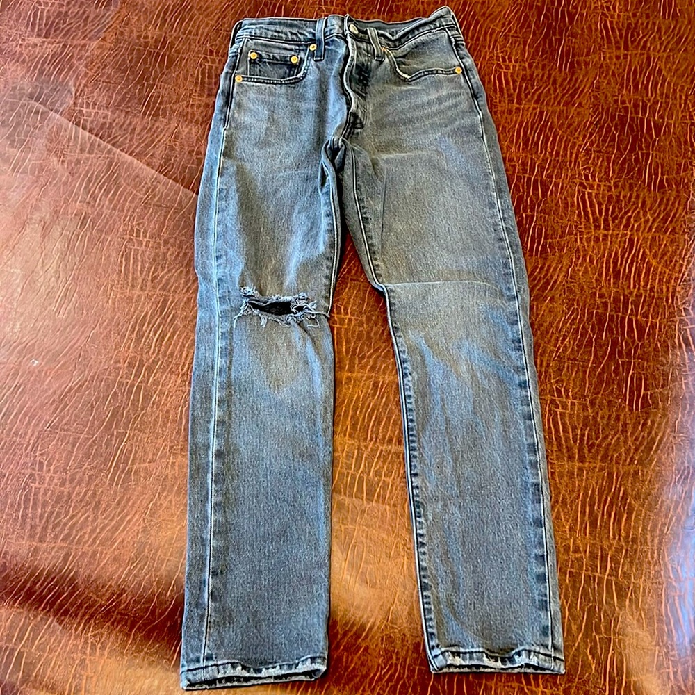 Grayish Black Levi’s jeans size 24 L28